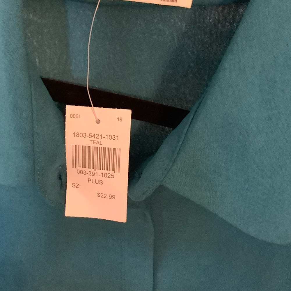 Timing Teal Button-Down Blouse - Picture 6 of 7